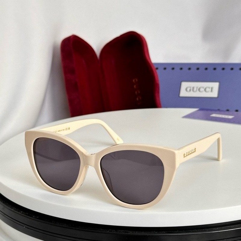 Gucci Sunglasses 265